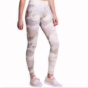 Joy lab leggings tan camo